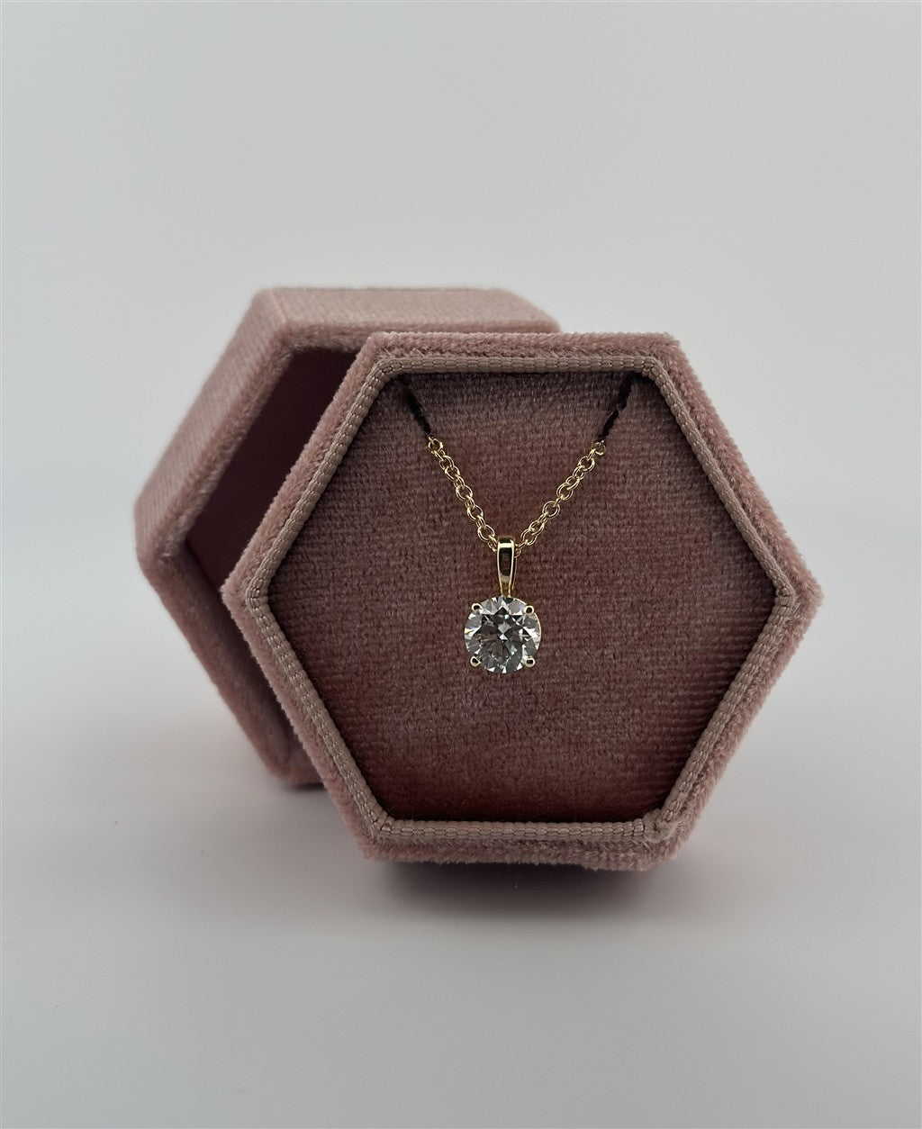 Round Diamond Pendant