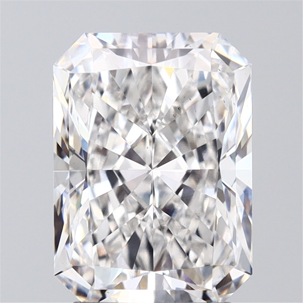 Lab Grown Radiant Cut Diamond