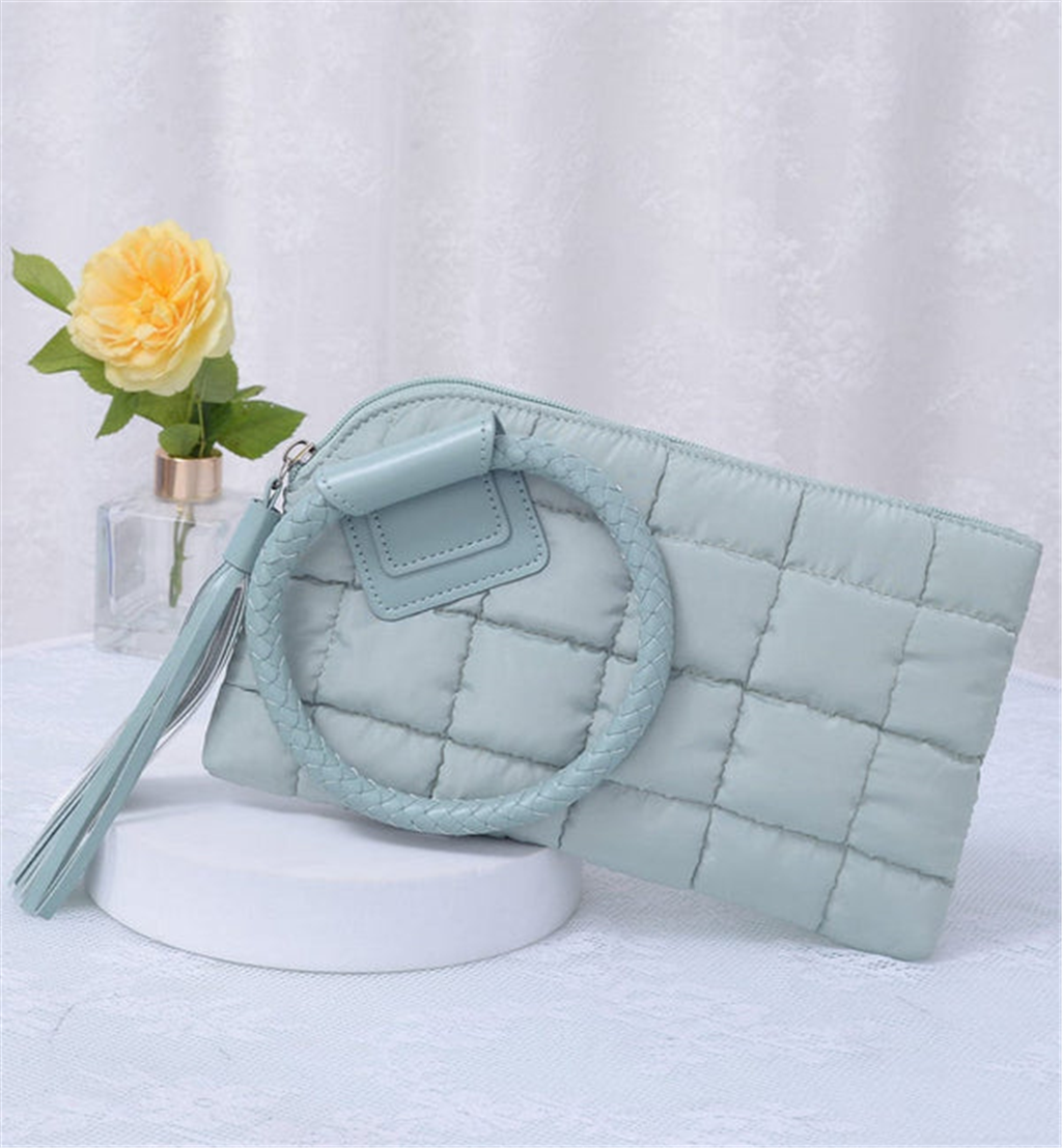 Sage Puffer Wristlet