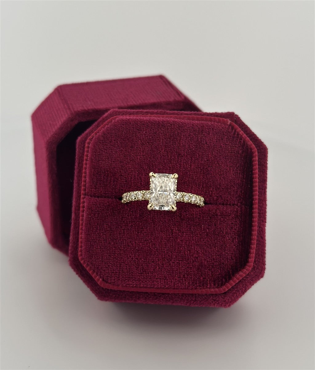 Yellow Gold Lab Grown Radiant Cut Diamond Engagement Ring