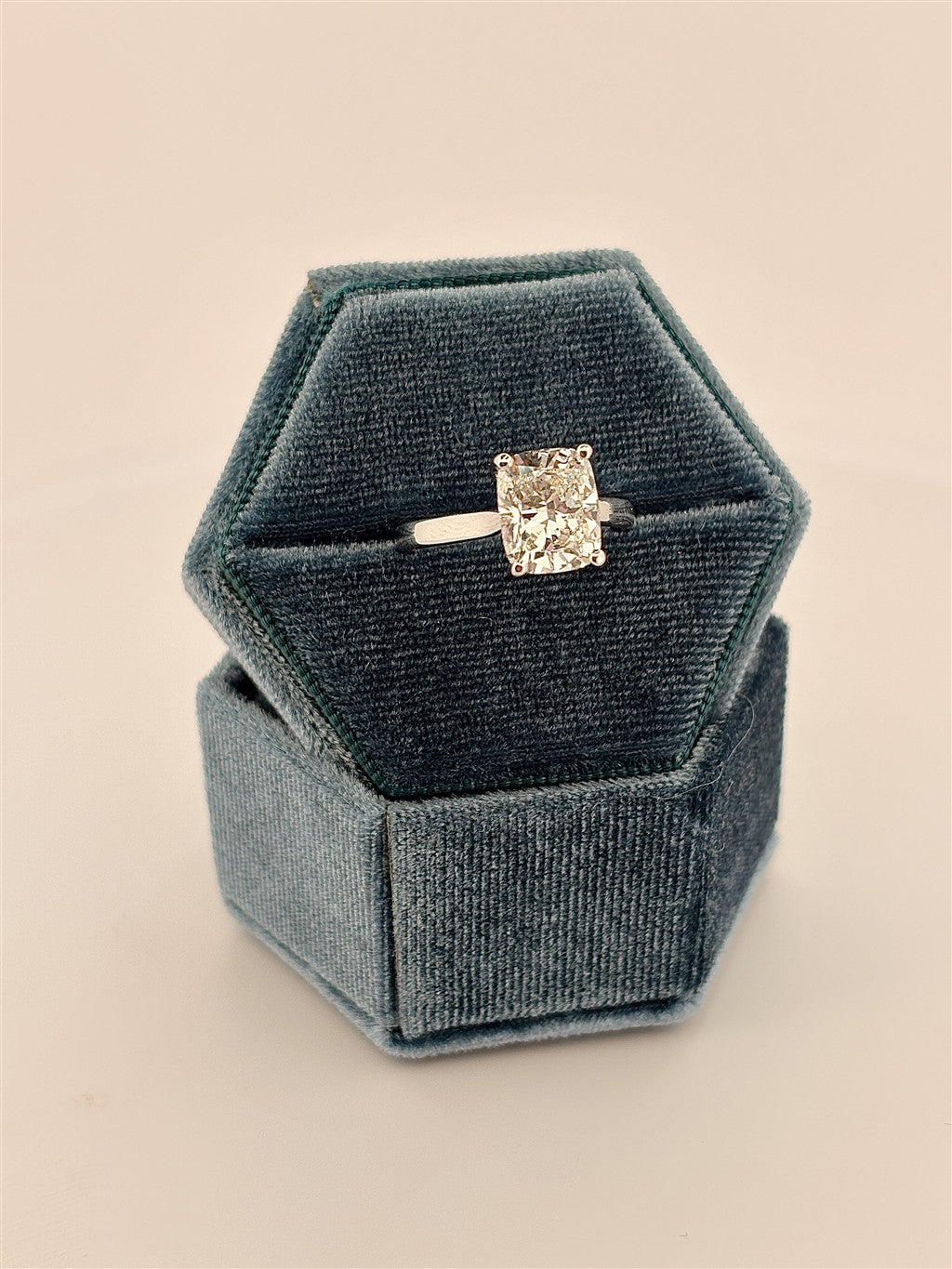 Lab Grown Diamond Engagment Ring