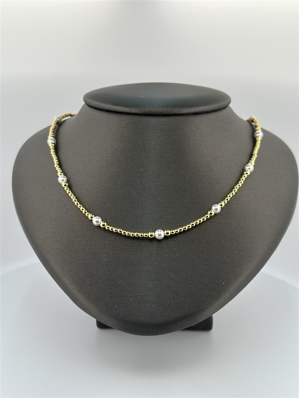 Trendy Pearl Beaded Necklace