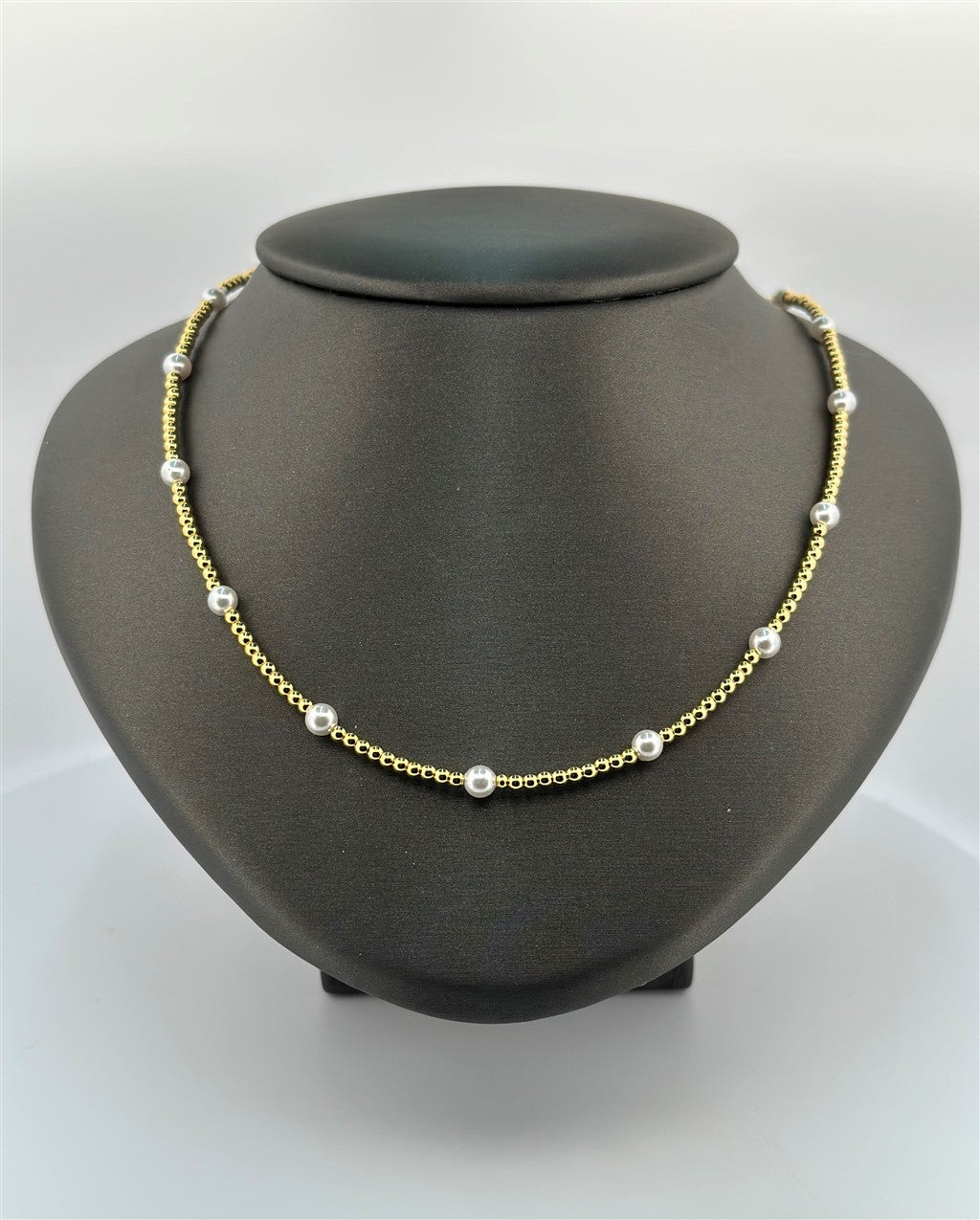 Trendy Pearl Beaded Necklace