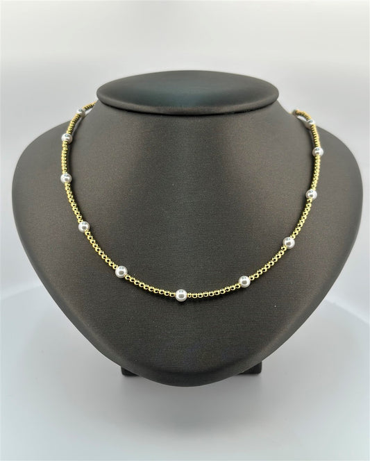 Trendy Pearl Beaded Necklace