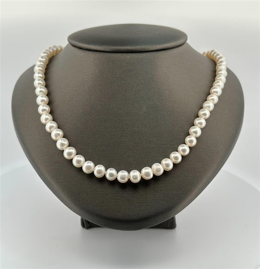 White Gold 24" Pearl Strand