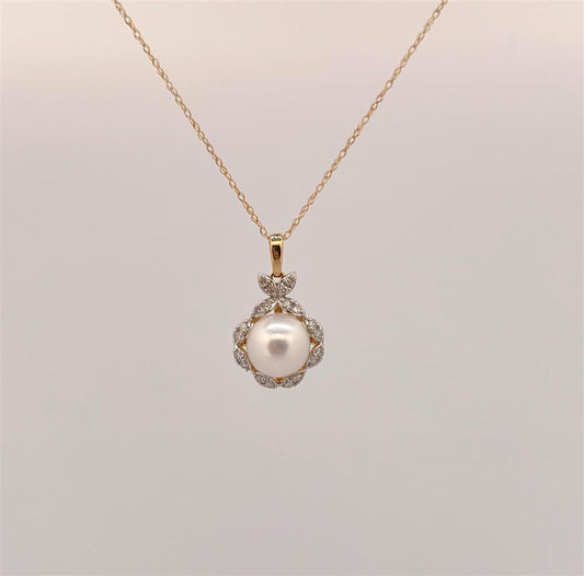 Yellow Gold Halo Style Pearl Necklace