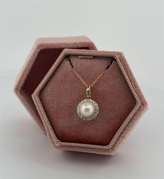 Yellow Gold Halo Style Pearl Necklace