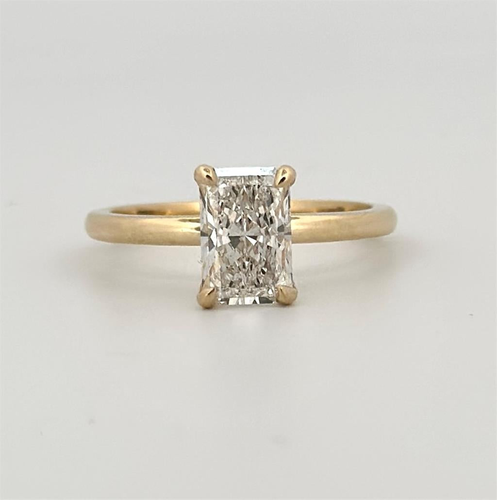 Yellow Gold Lab Grown Radiant Cut Diamond Solitaire Engagement Ring