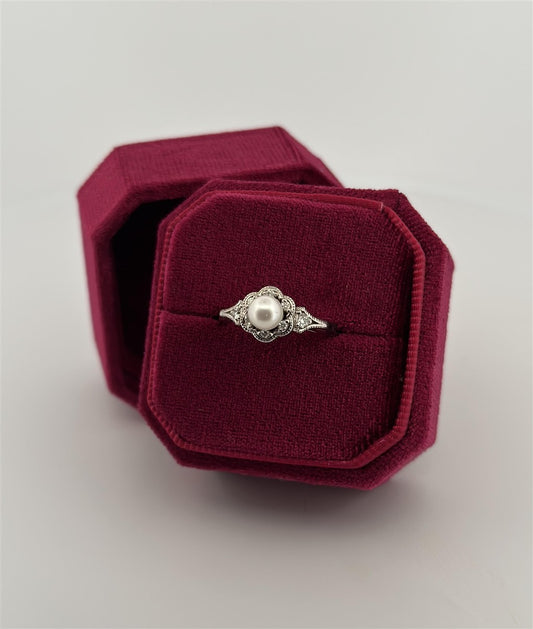 White Gold Antique Style Pearl Ring