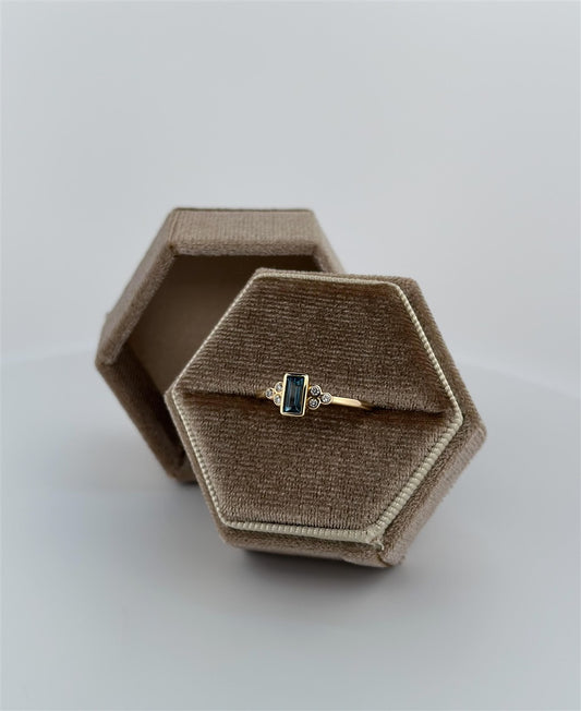 Yellow Gold London Blue Topaz Ring
