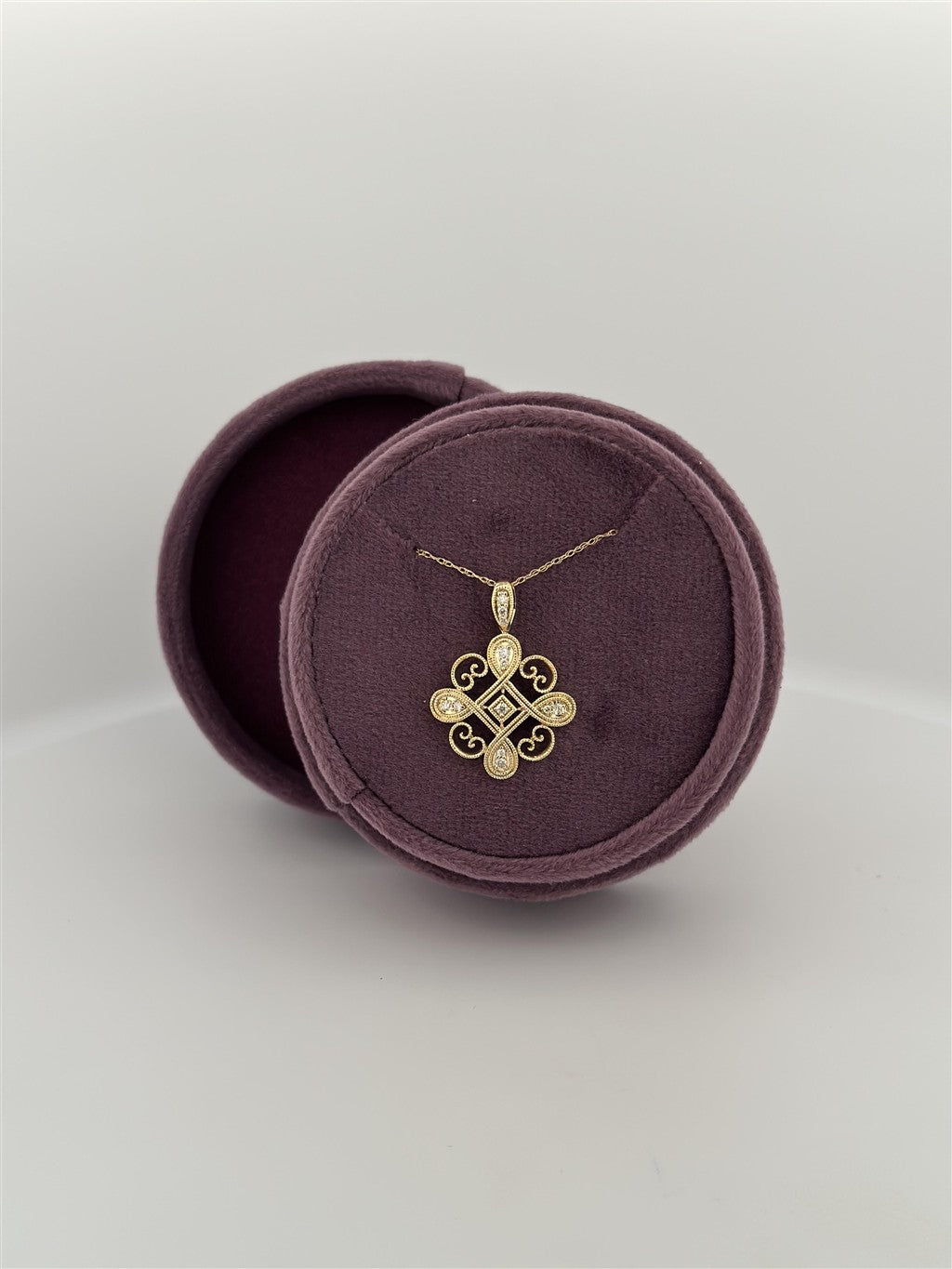 Yellow Gold Diamond Vintage Necklace