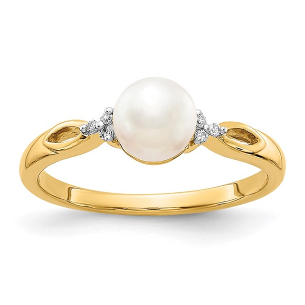 Yellow Gold Diamond Accented Pearl Ring