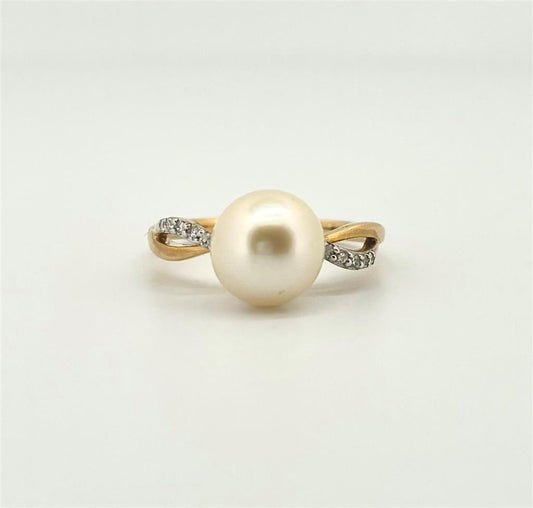 Yellow Gold Diamond Accented Pearl Ring