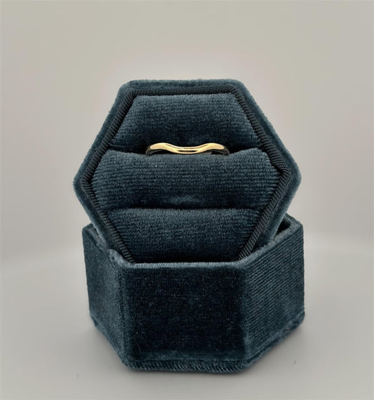 Yellow Gold Curved Band