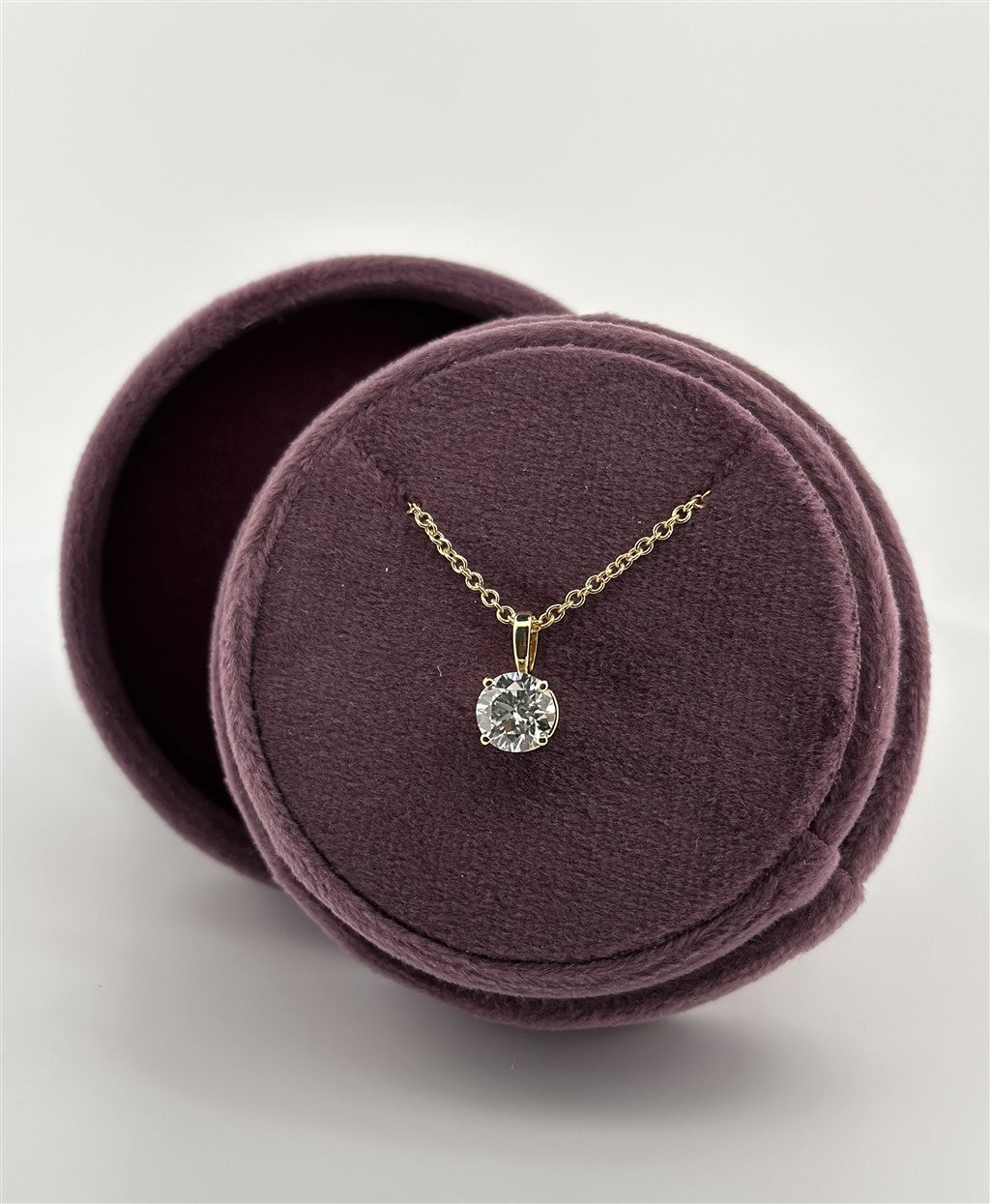 Round Diamond Pendant