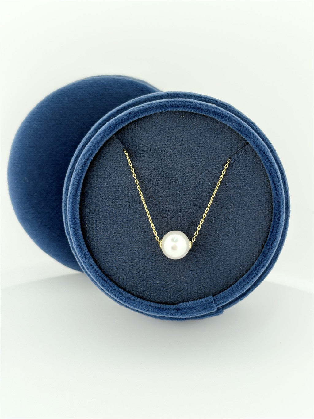 Yellow Gold Pearl Necklace