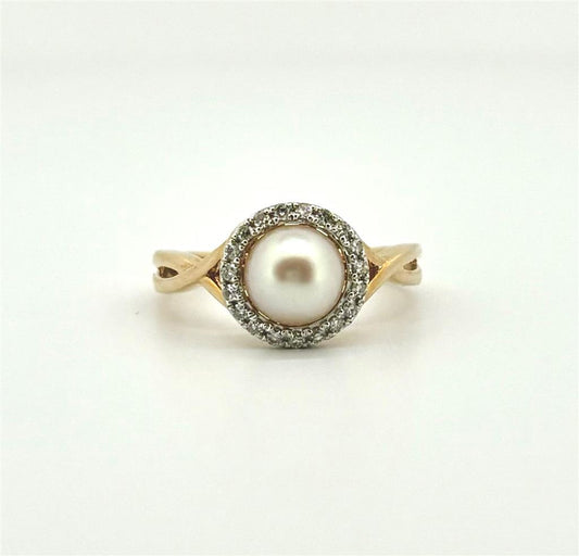 Yellow Gold Halo Style Pearl Ring