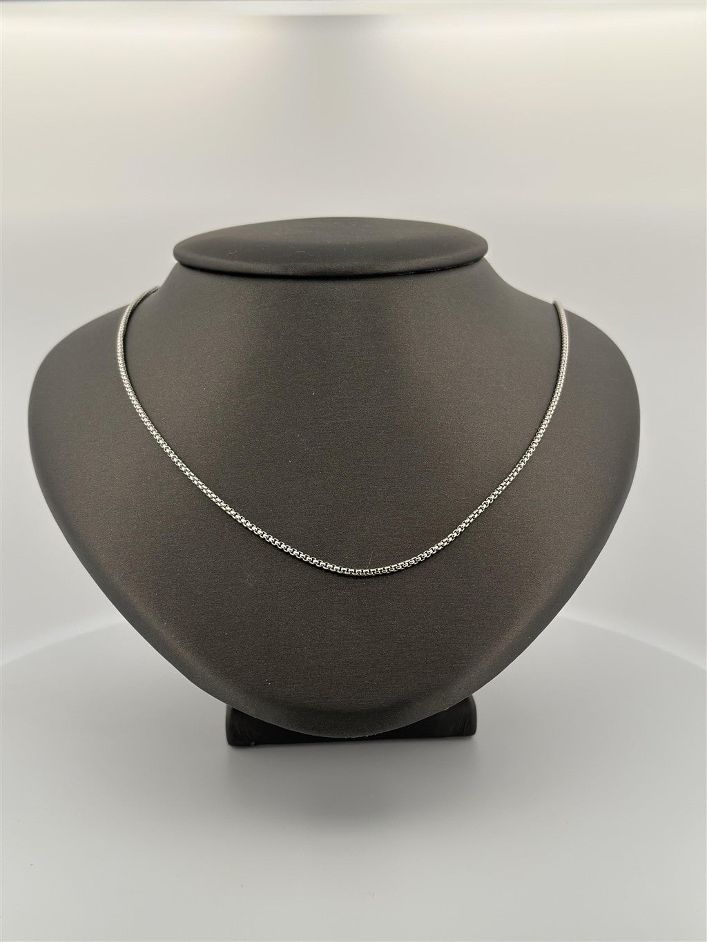 White Gold Round Box Chain