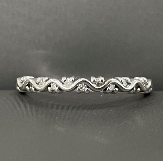 White Gold Vintage Style Stackable Ring