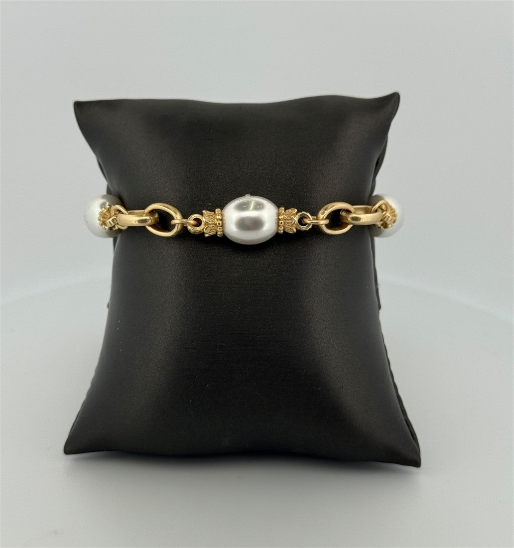 Trendy Pearl Bracelet
