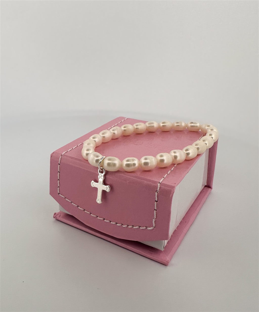 Sterling Silver Stretch Pearl Bracelet